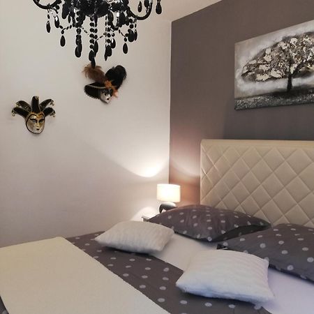 Apartment Lily Zadar Eksteriør bilde